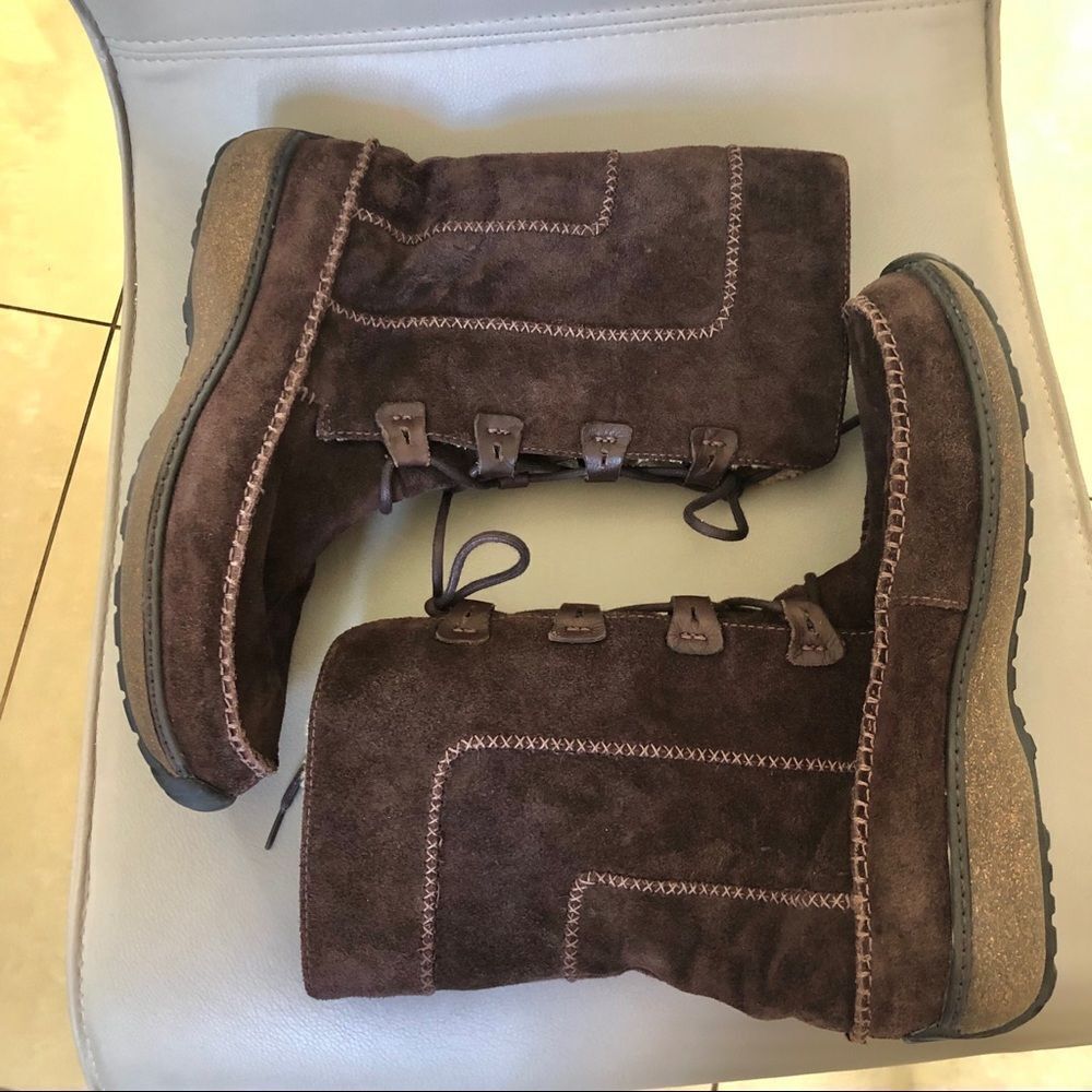 NWOB Timberland brown suede lace up boots 9.5 E